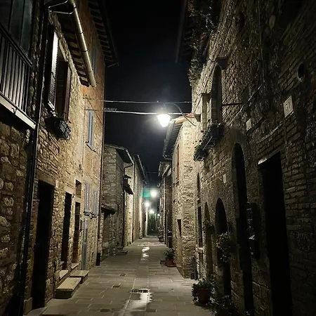 شقة Casa La Rosa غوبيو